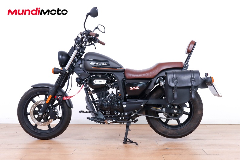 Motorbike image 5