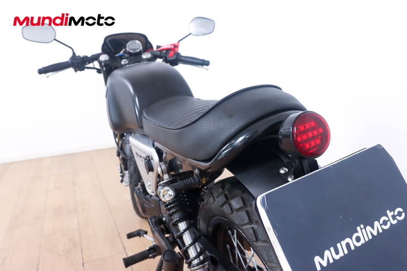 Motorbike image 9