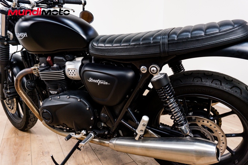 Motorbike image 8