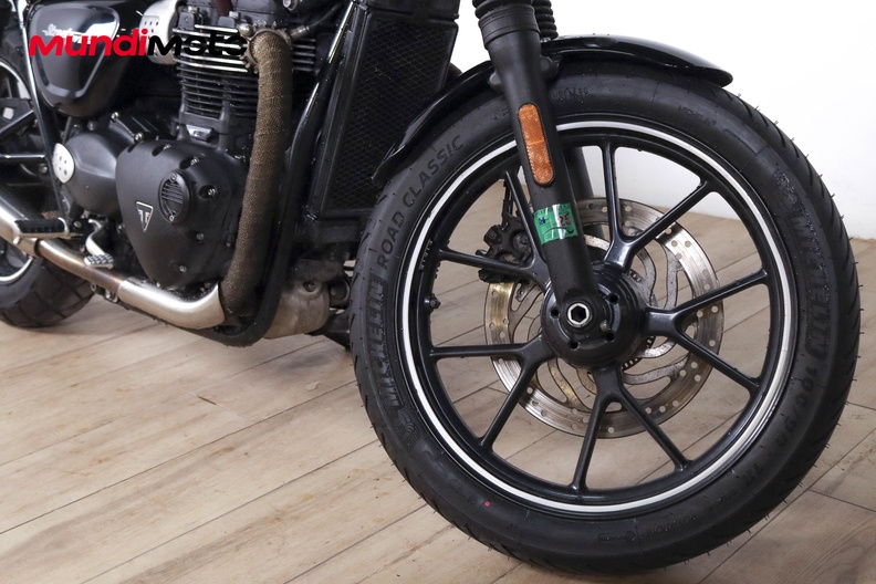 Motorbike image 12