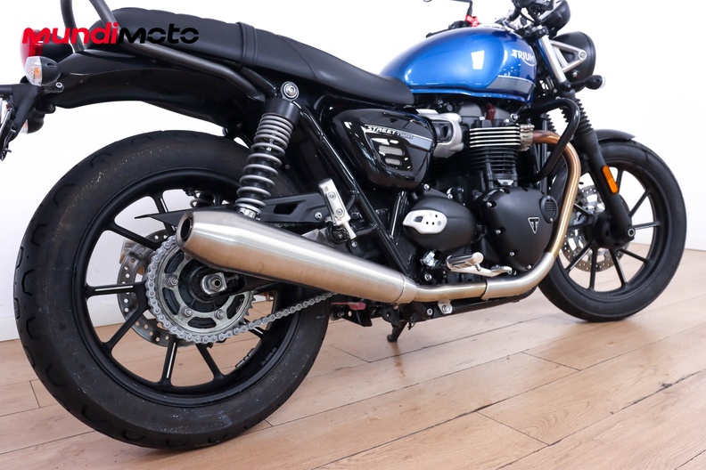 Motorbike image 3
