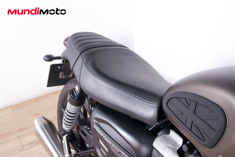 Motorbike image 12