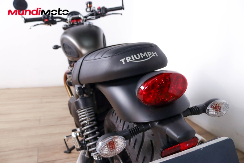 Motorbike image 9