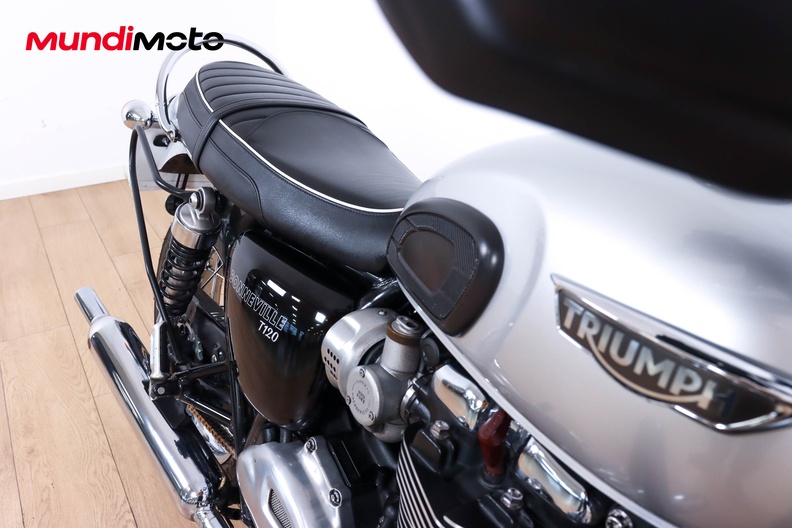 Motorbike image 12