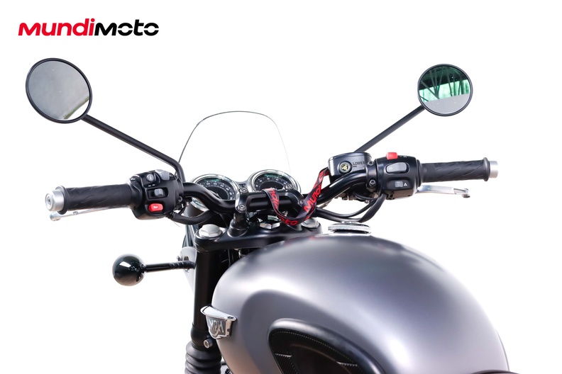 Motorbike image 10