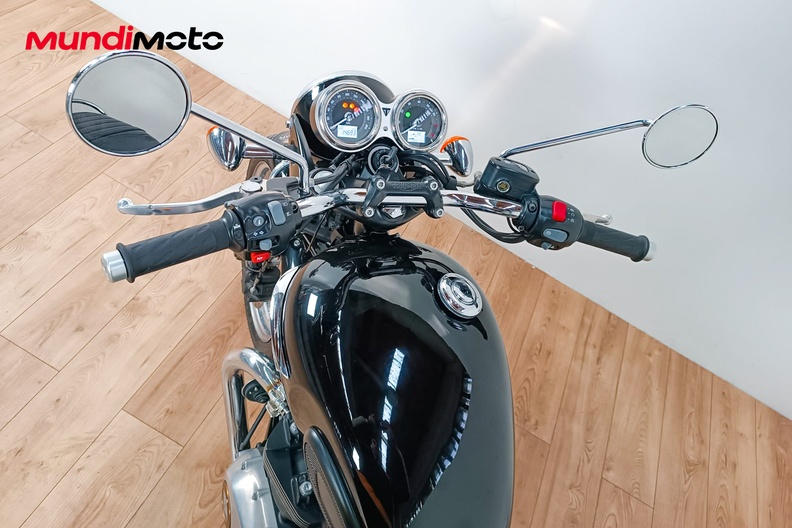 Motorbike image 10