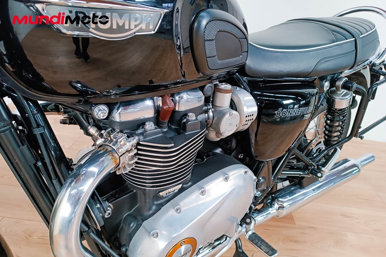Motorbike image 9