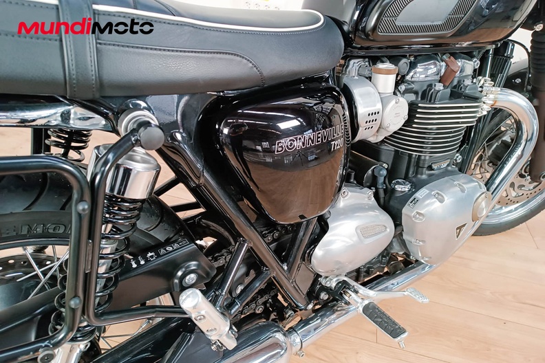 Motorbike image 3