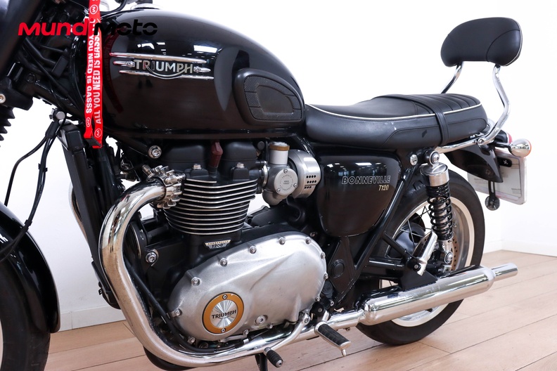 Motorbike image 8