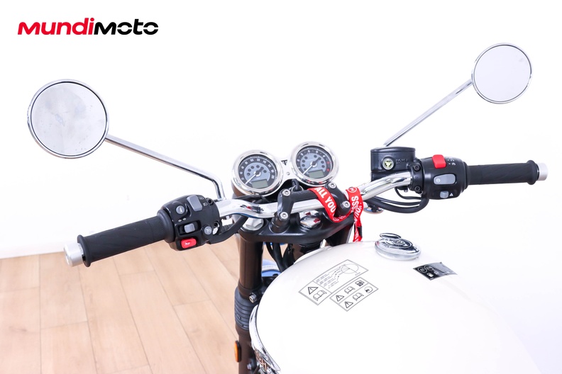 Motorbike image 10