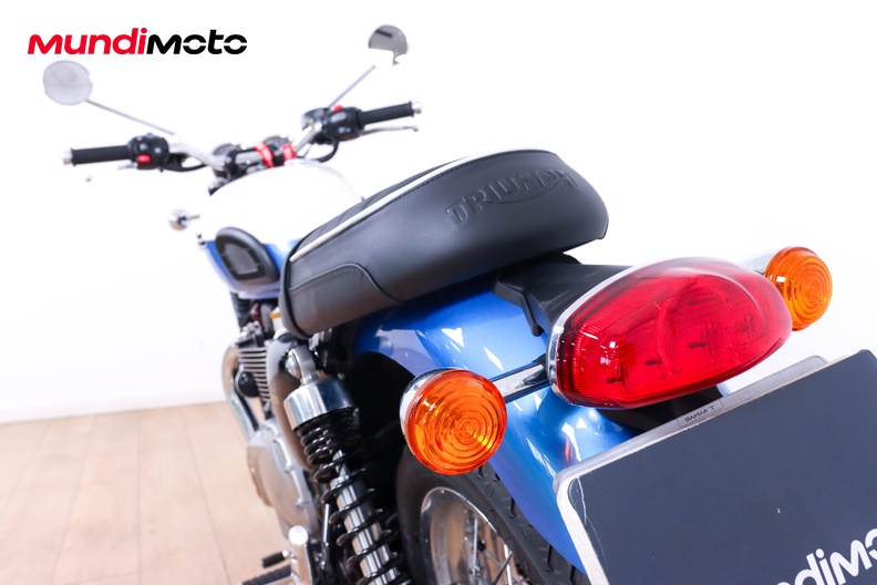 Motorbike image 9