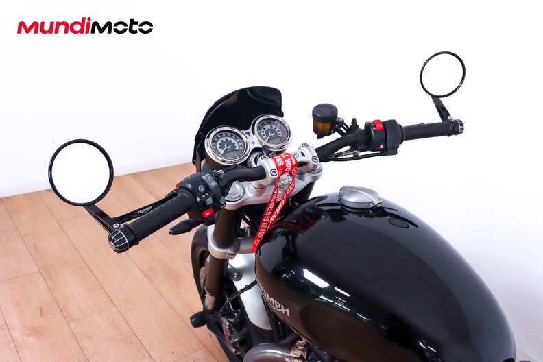 Motorbike image 10