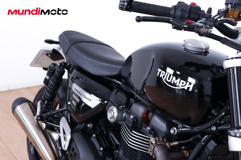 Motorbike image 12