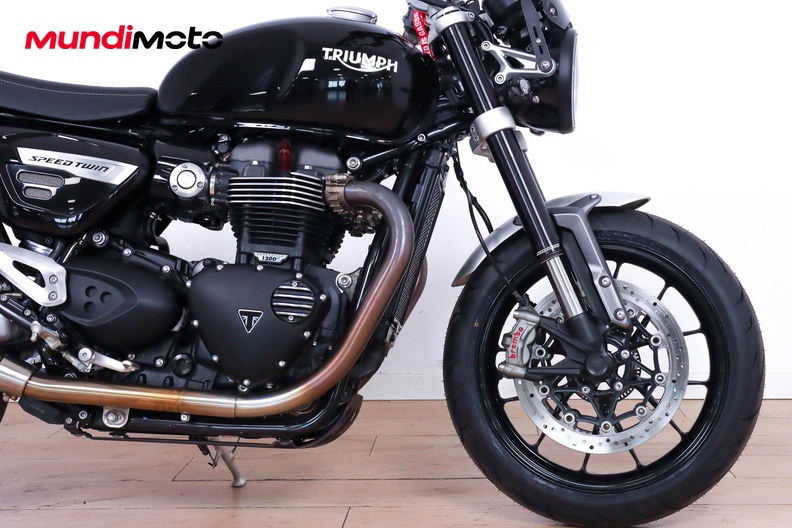 Motorbike image 13