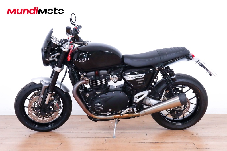 Motorbike image 5