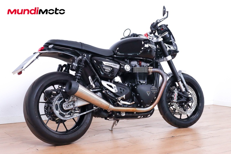 Motorbike image 2