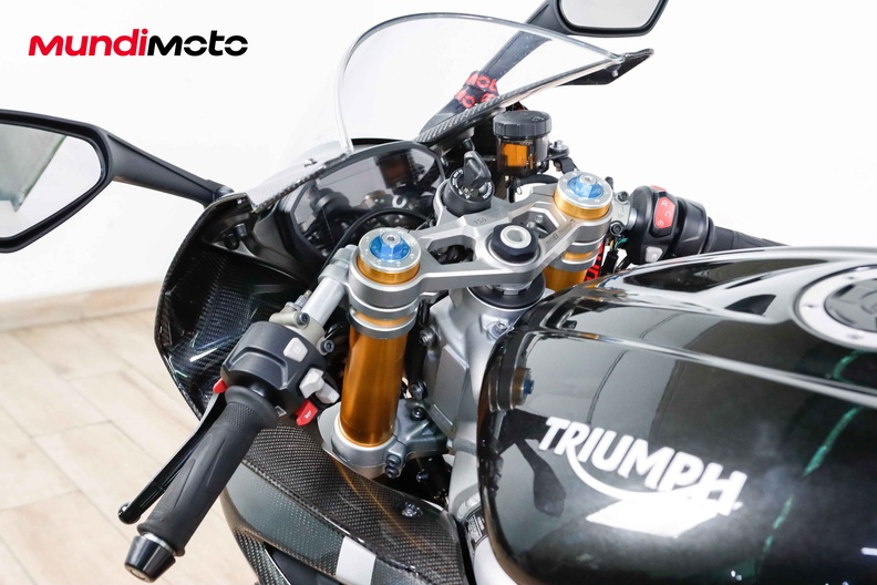 Motorbike image 10