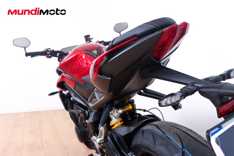 Motorbike image 9