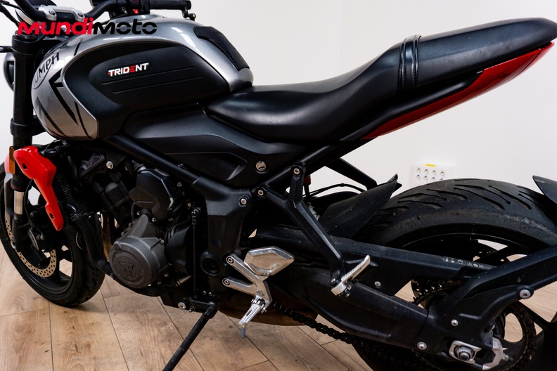 Motorbike image 8
