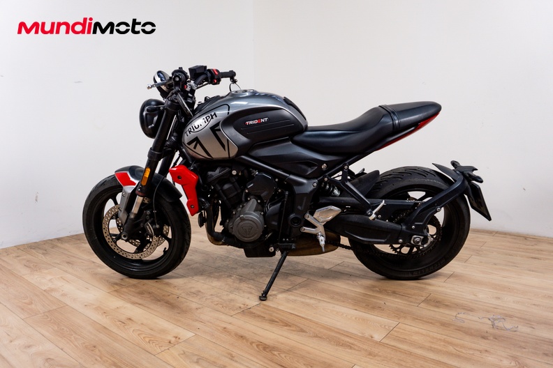 Motorbike image 5