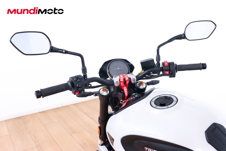 Motorbike image 10