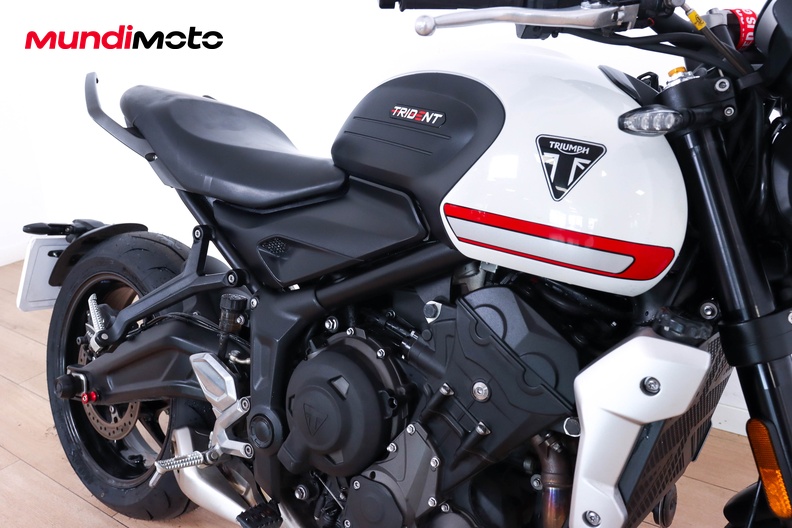 Motorbike image 13