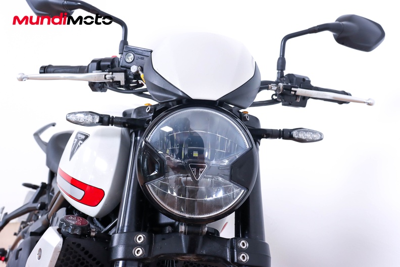 Motorbike image 4