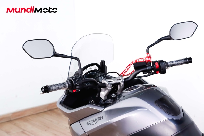 Motorbike image 10