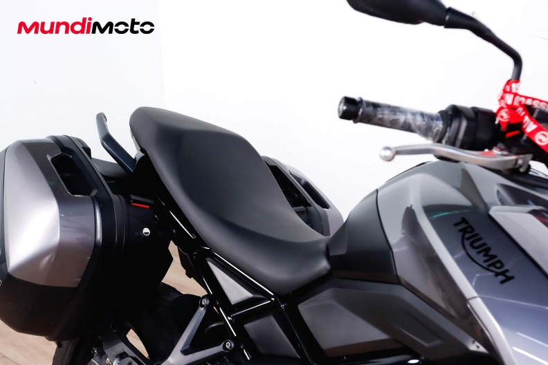 Motorbike image 13