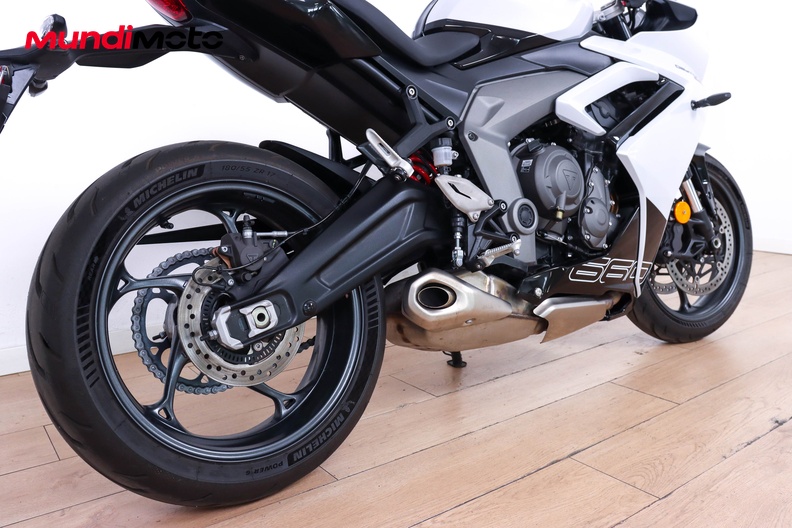 Motorbike image 3