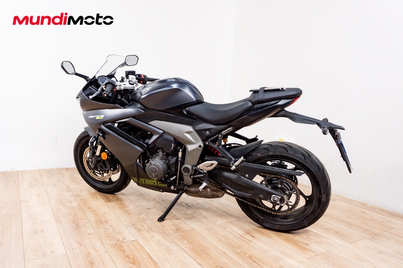 Motorbike image 7