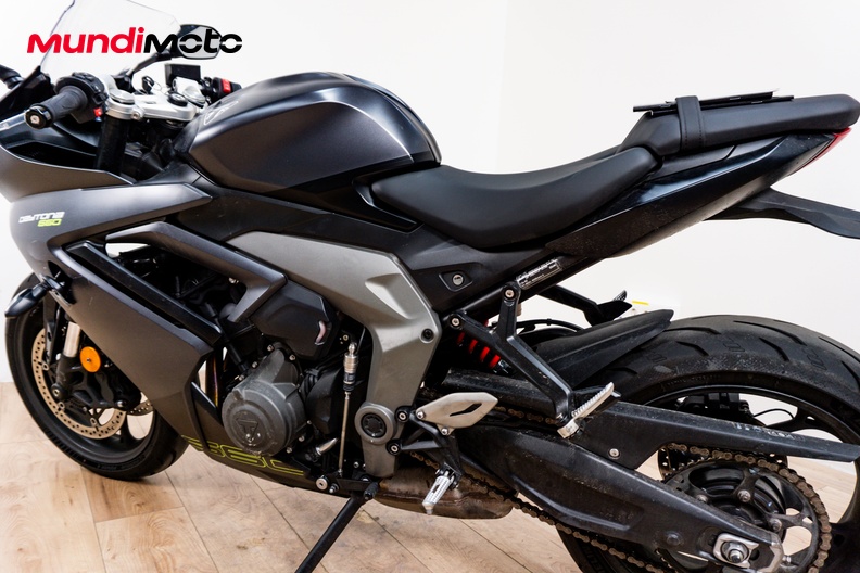 Motorbike image 8
