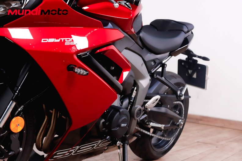 Motorbike image 8