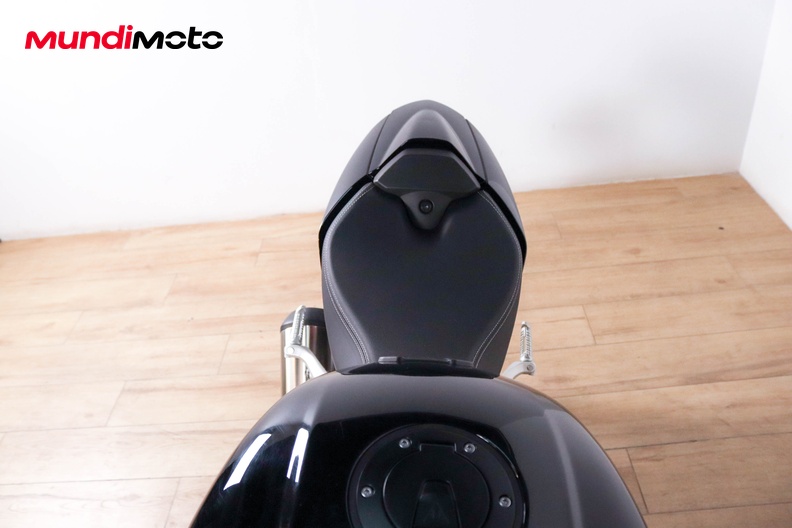 Motorbike image 12