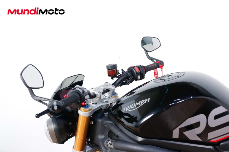 Motorbike image 10