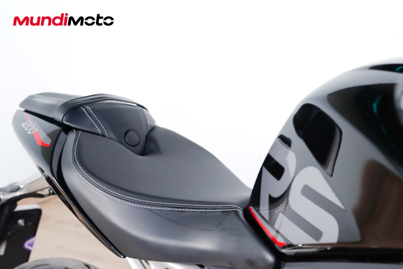 Motorbike image 13
