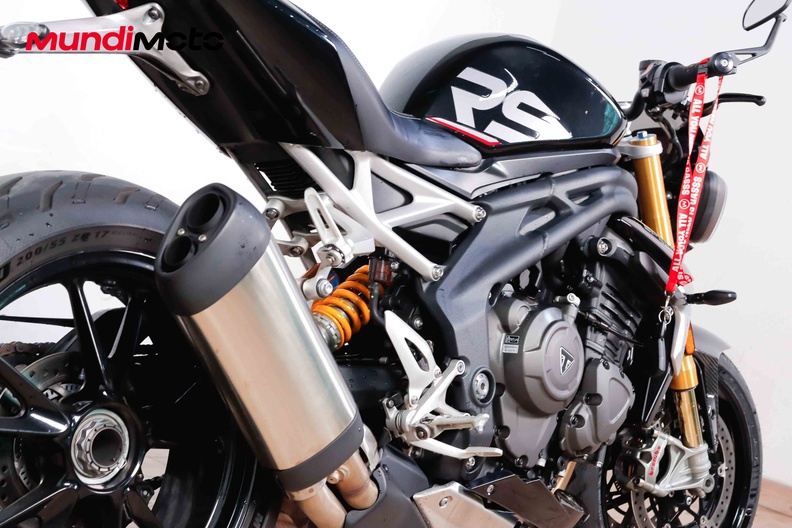 Motorbike image 3