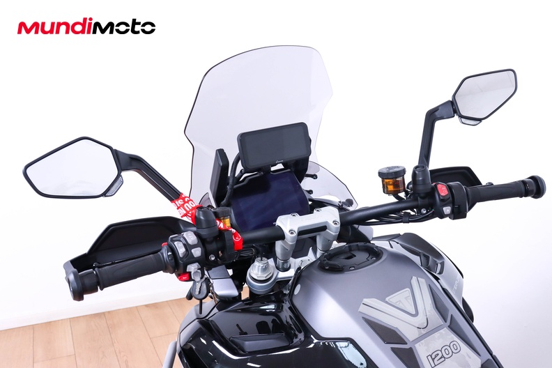 Motorbike image 10