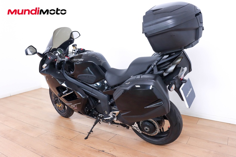 Motorbike image 6