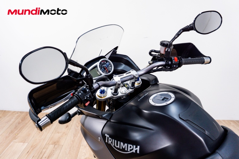 Motorbike image 10