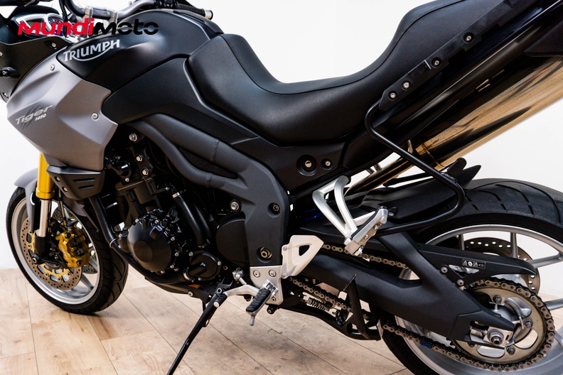 Motorbike image 8
