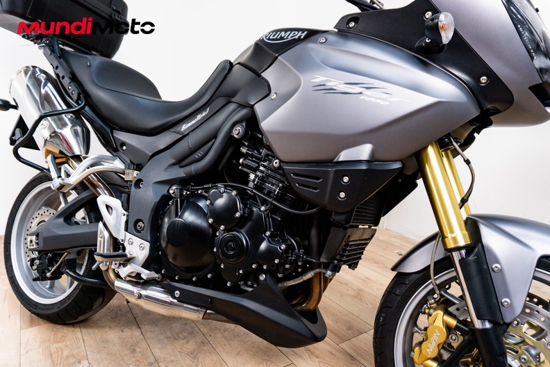 Motorbike image 4