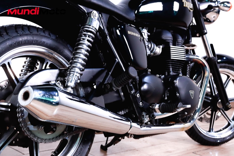 Motorbike image 3