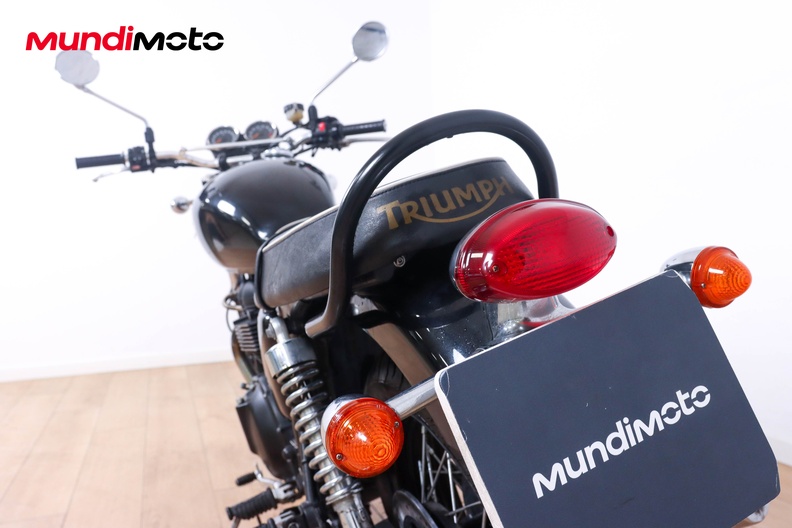 Motorbike image 9