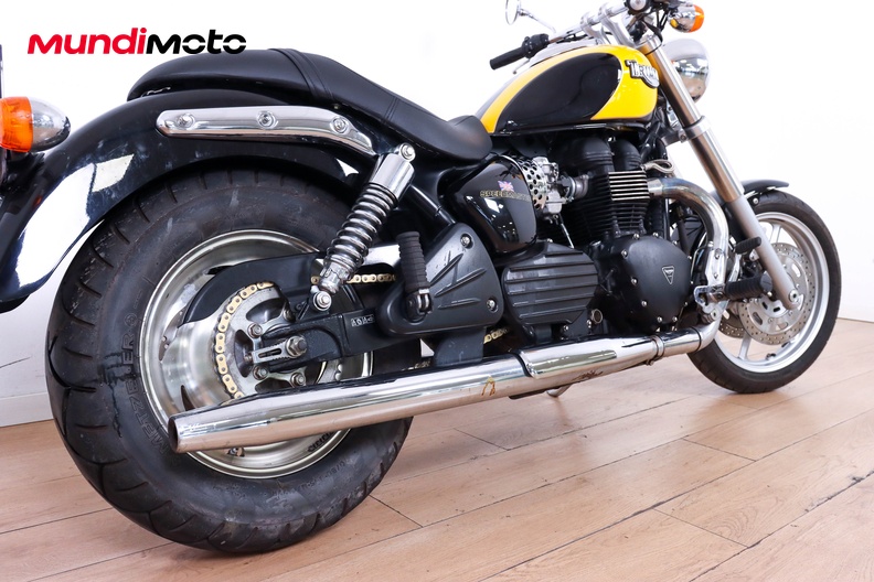 Motorbike image 3
