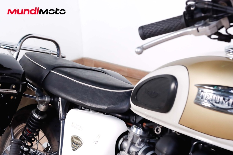 Motorbike image 13