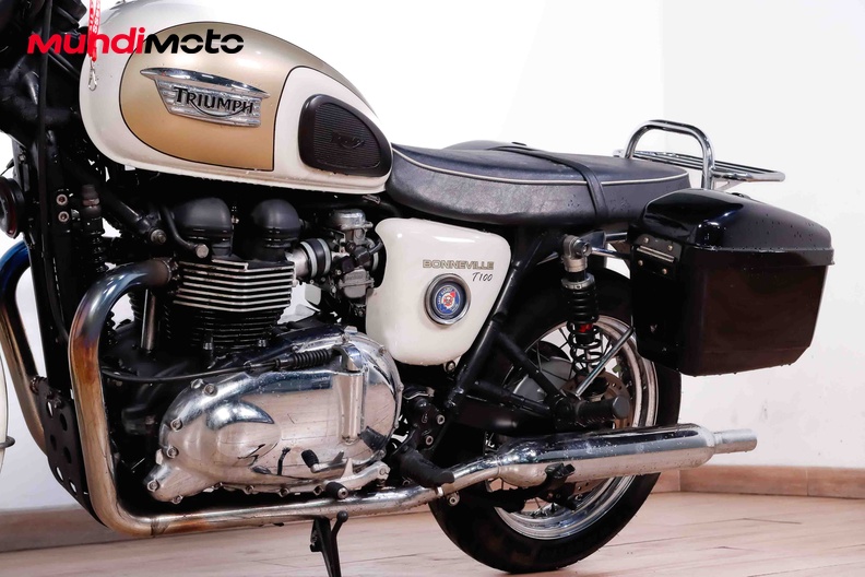Motorbike image 8