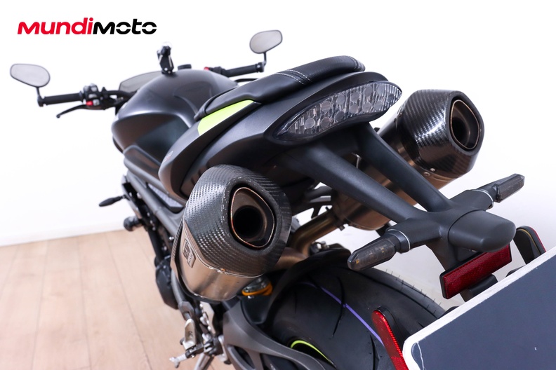 Motorbike image 9