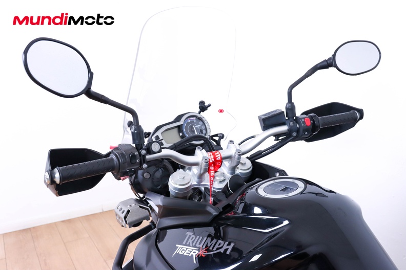 Motorbike image 10