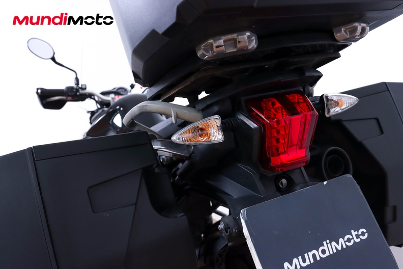 Motorbike image 9